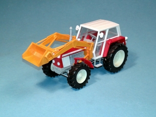 1:43 - traktor Zetor Crystal 12045 - s čelným nakladačem