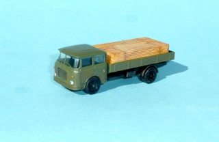 * Škoda 706 valník s nákladem dřeva patinovaný- 1:87